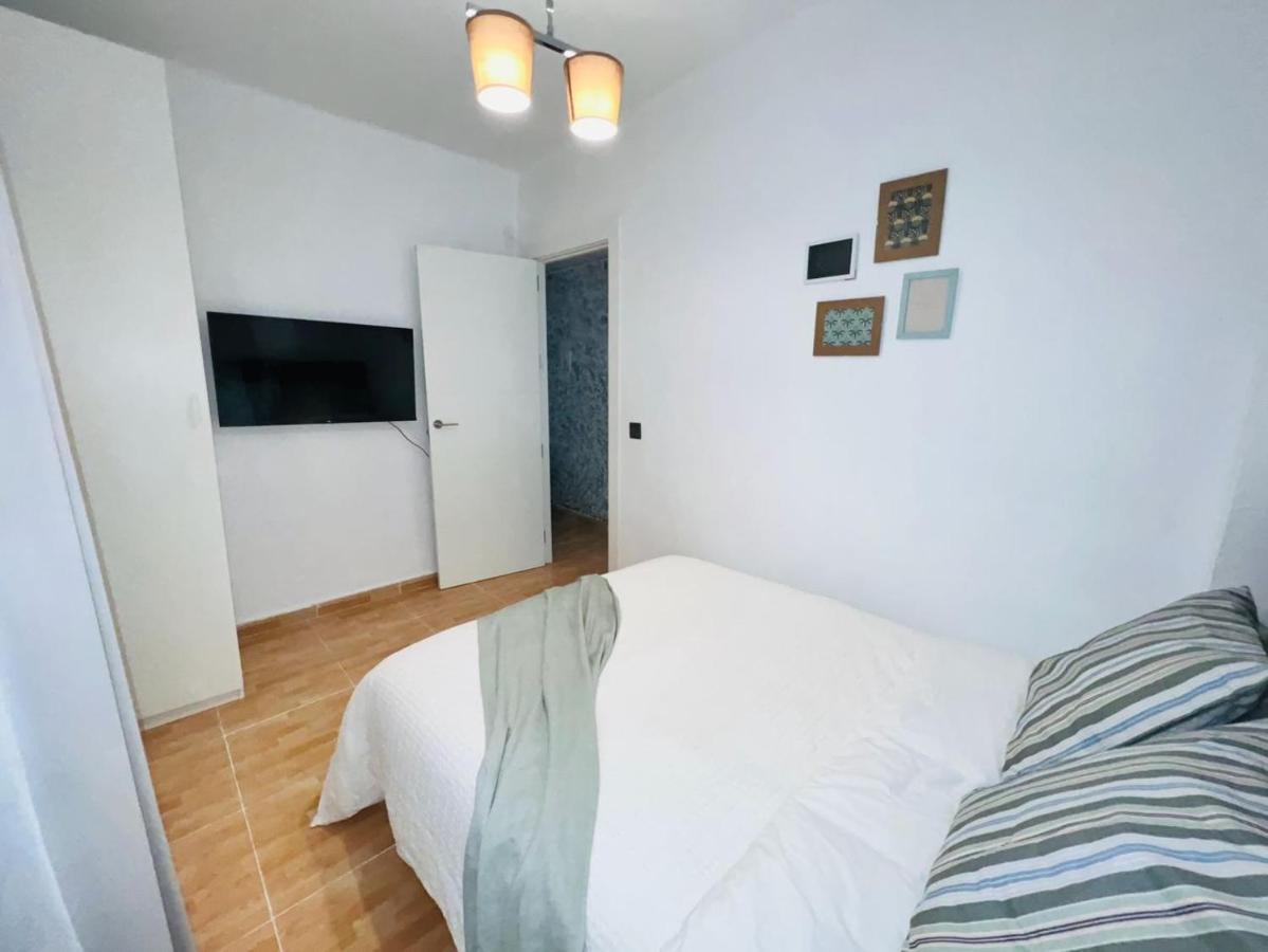 Holidays2Malaga 2 Bedroom Armengual De La Mota Close Shopping Center Extérieur photo