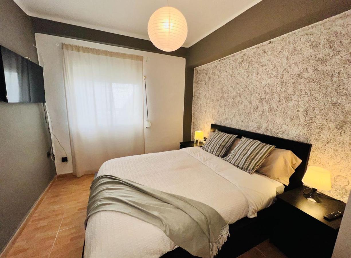 Holidays2Malaga 2 Bedroom Armengual De La Mota Close Shopping Center Extérieur photo