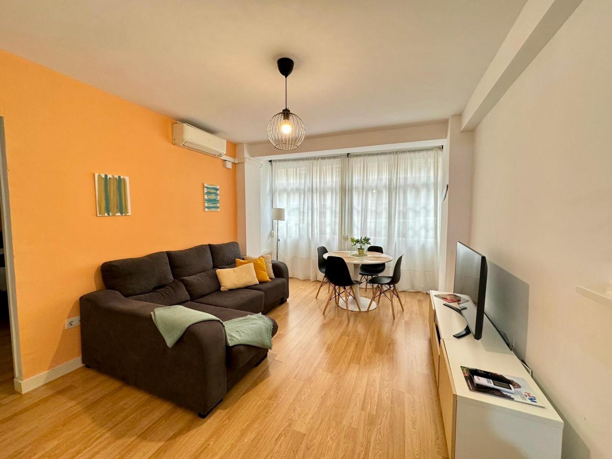 Holidays2Malaga 2 Bedroom Armengual De La Mota Close Shopping Center Extérieur photo